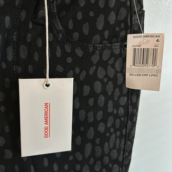 Good American Good Legs Crop Black Leopard - Picture 8 of 9